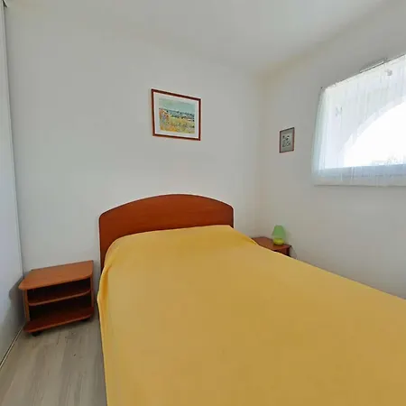 Br050-382 2 Pièces 4 Couchages Sur Villa *