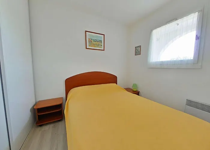 Br050-382 2 Pièces 4 Couchages Sur Villa *